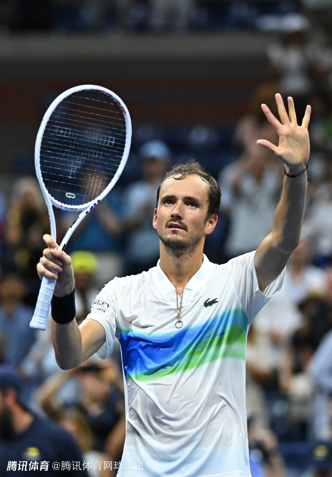 蒙特卡洛大师赛鏖战年终总决赛,梅德韦杰夫高光表现 蒙特卡洛大师赛鏖战年终总决赛,梅德韦杰夫高光表现