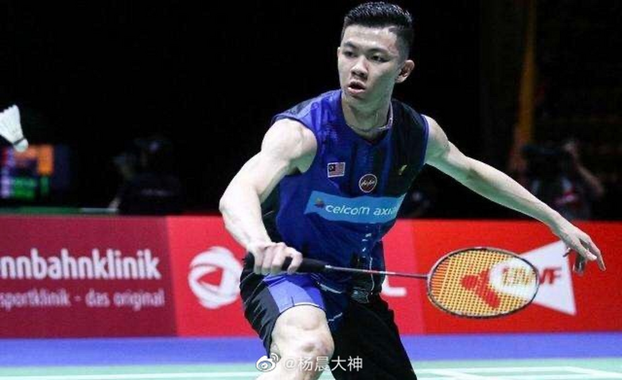 韩国队完胜印尼队，李梓嘉统治全场