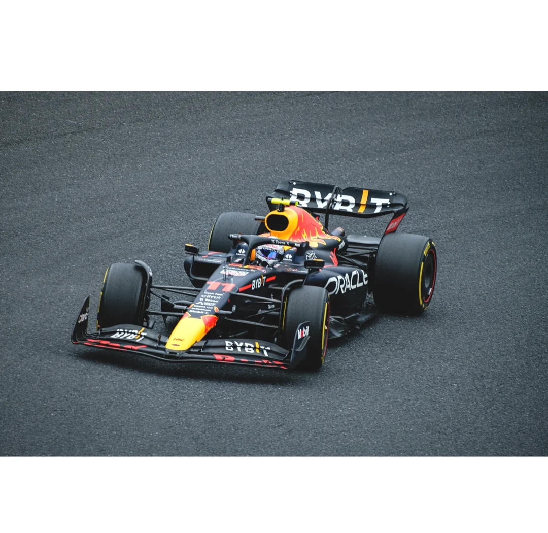 梅赛德斯轻取哈斯车队，佩雷兹惊艳四座