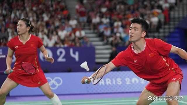 中国队完胜韩国队，郑思维点燃赛场