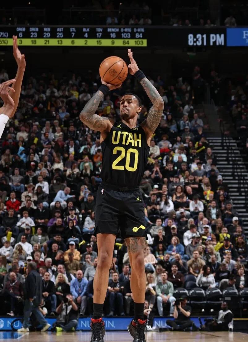 快船碾压骑士，德罗赞刷新纪录