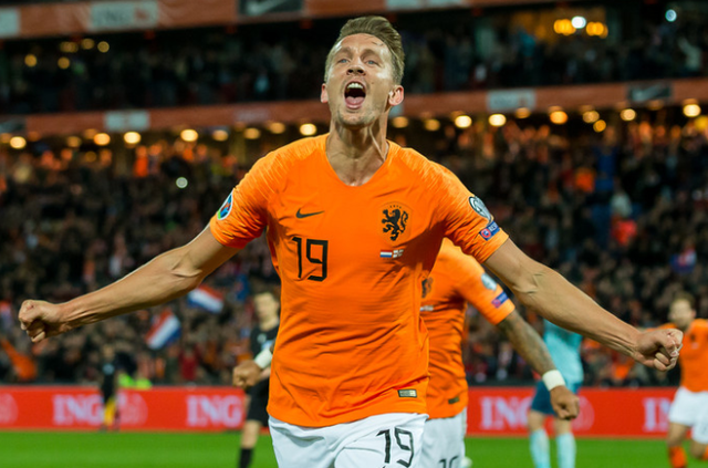 摩洛哥强势荷兰,科曼一己之力扛起全队 摩洛哥强势荷兰,科曼一己之力扛起全队