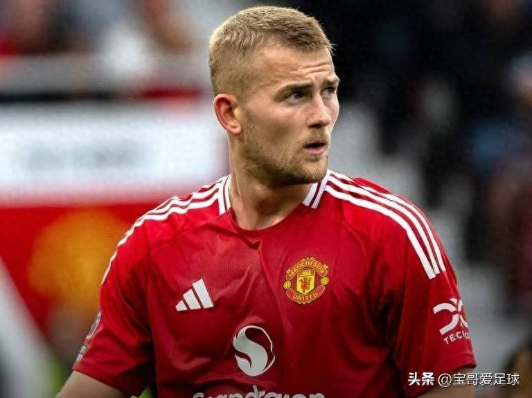 AC米兰绝地反击哥伦比亚，德利赫特爆发神勇