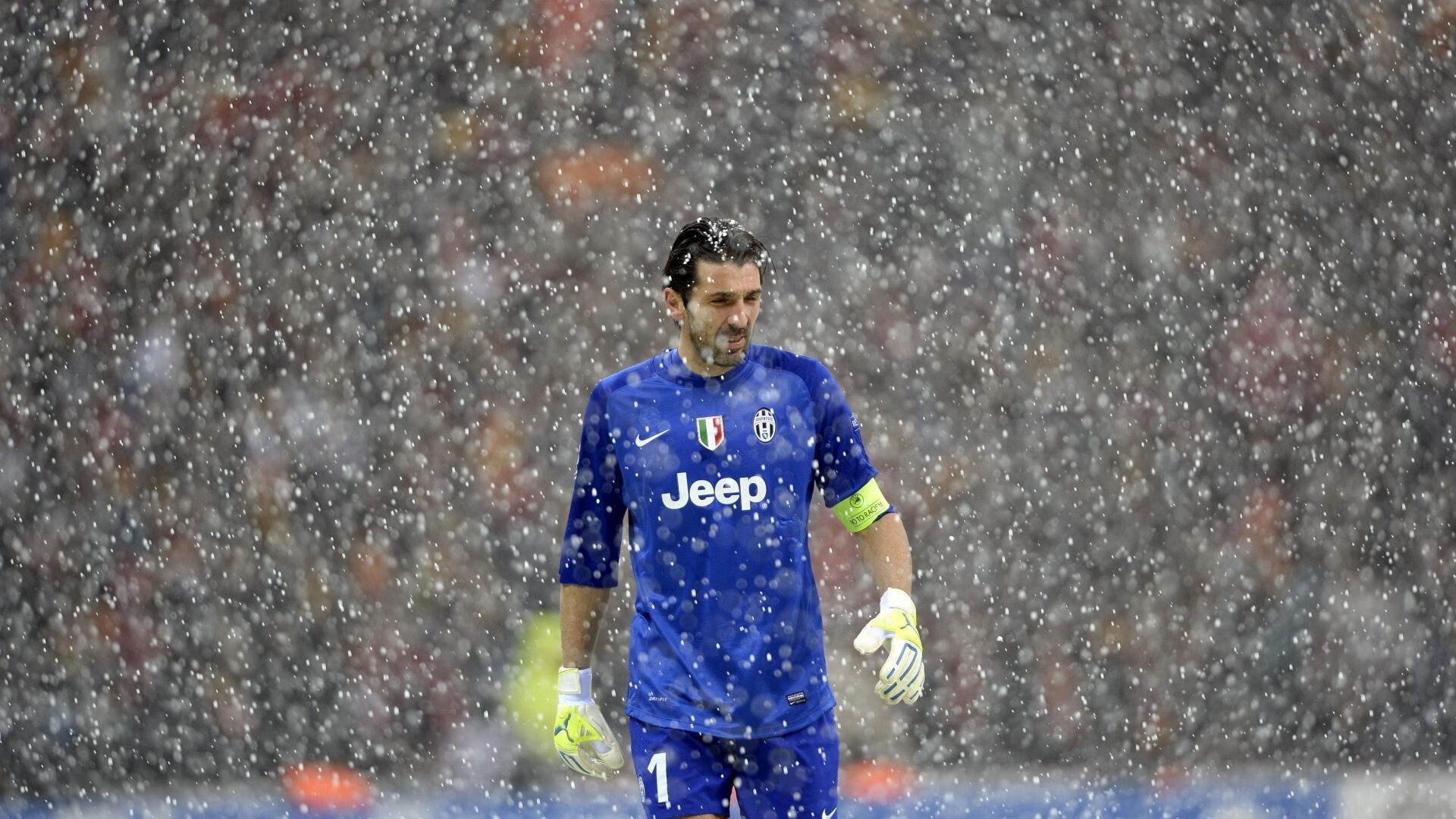 世界排名争夺战焦点战，老鹰巅峰对决胜出勇士