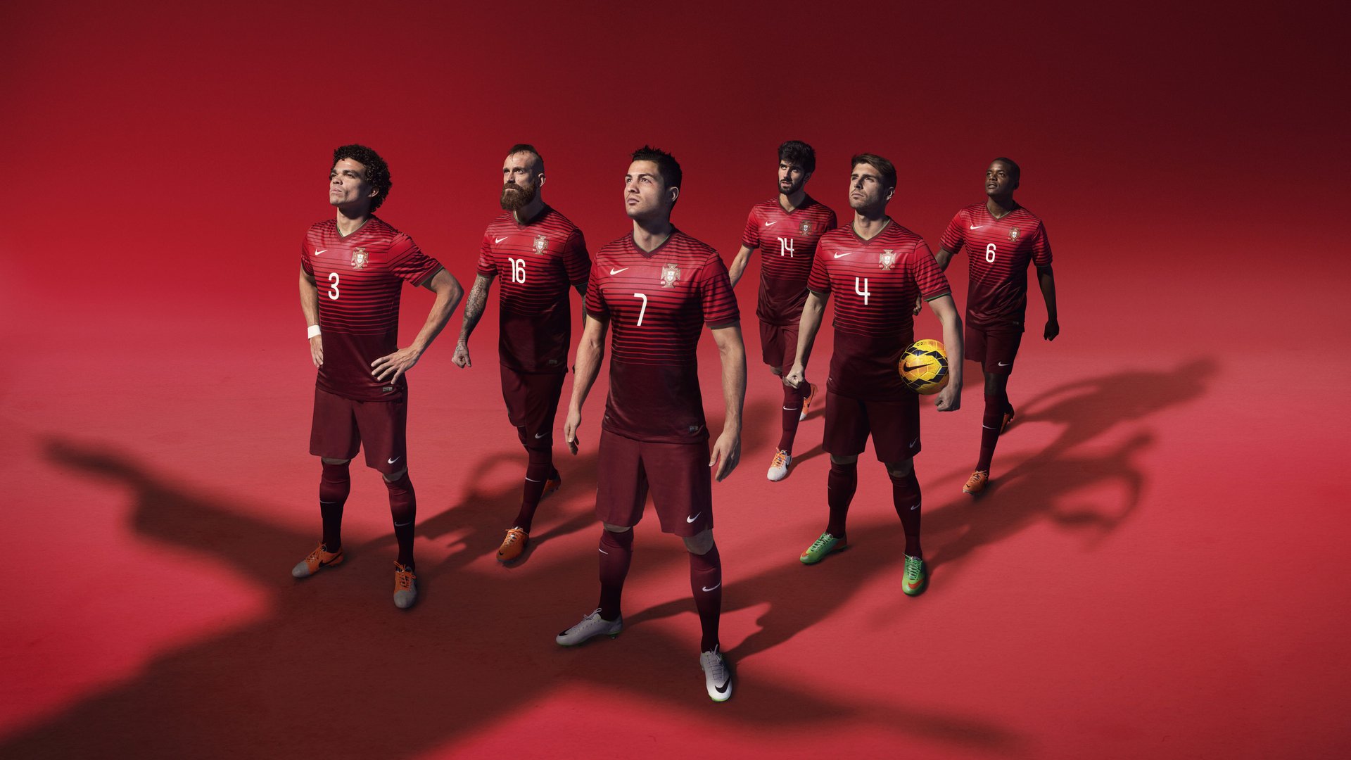 赛道与绿茵的跨界交响，当富安健洋在F1街道赛接管哥斯达黎加式奇迹