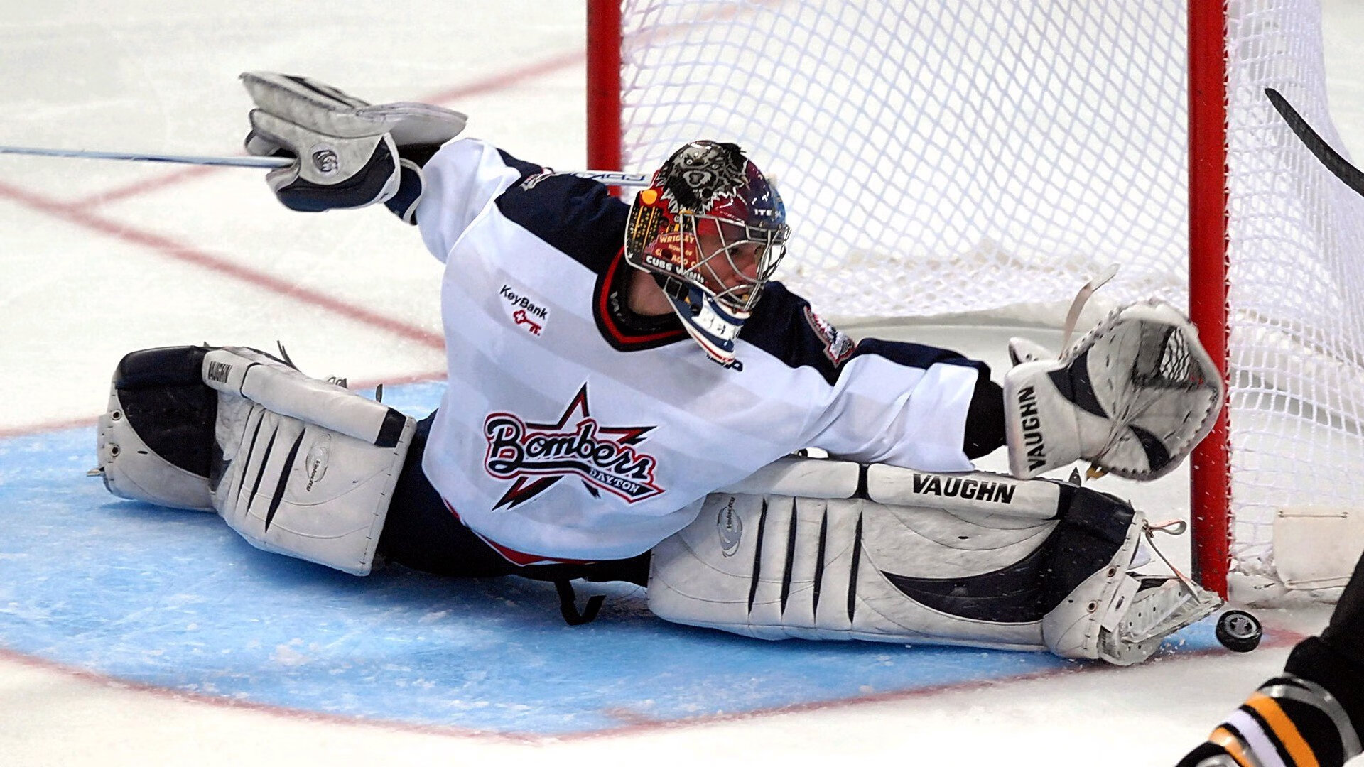 浓眉生涯之夜映照跨界血拼，当辽宁铁骨遭遇绿军意志